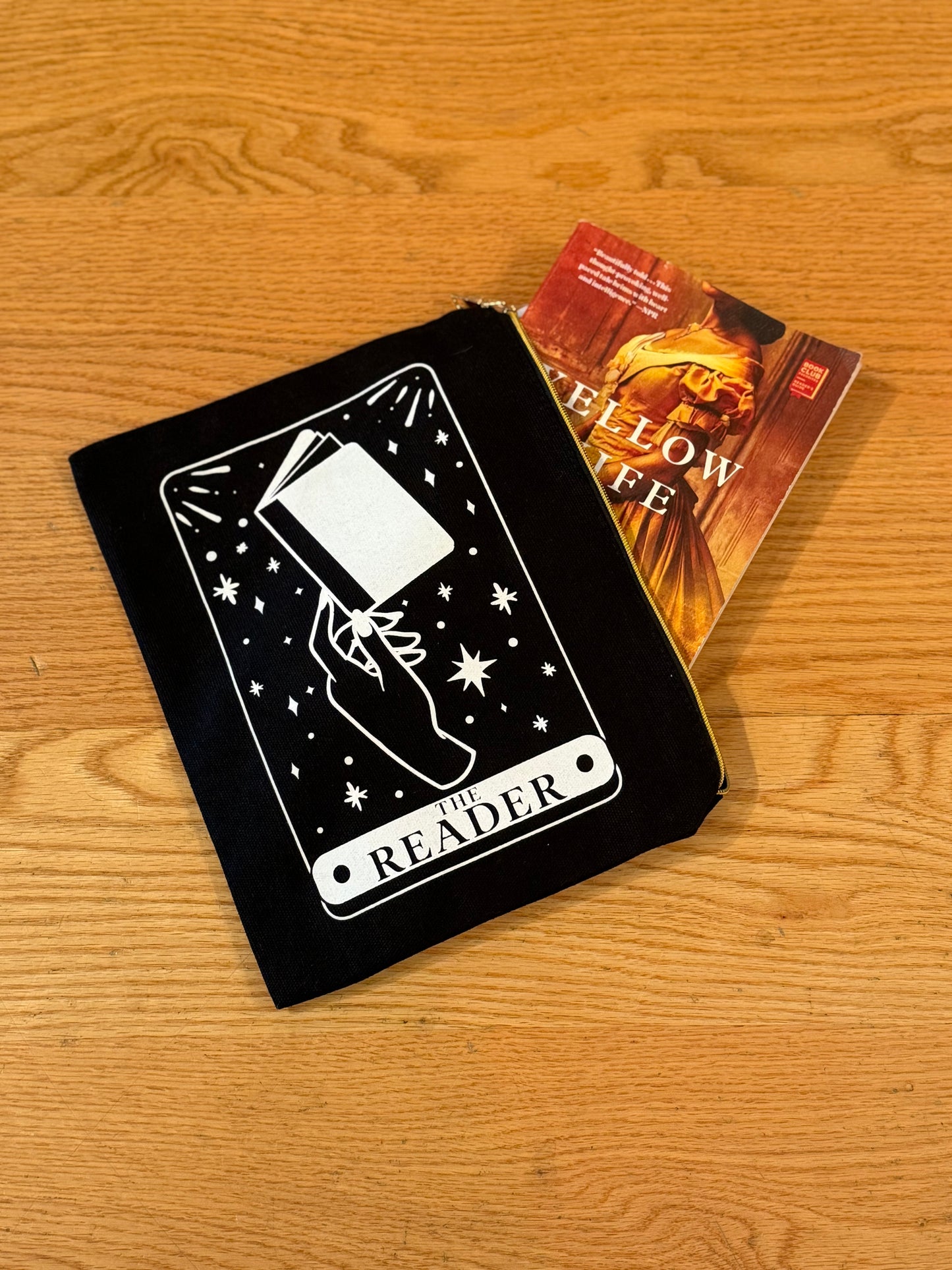 The Reader - Zipper Pouch