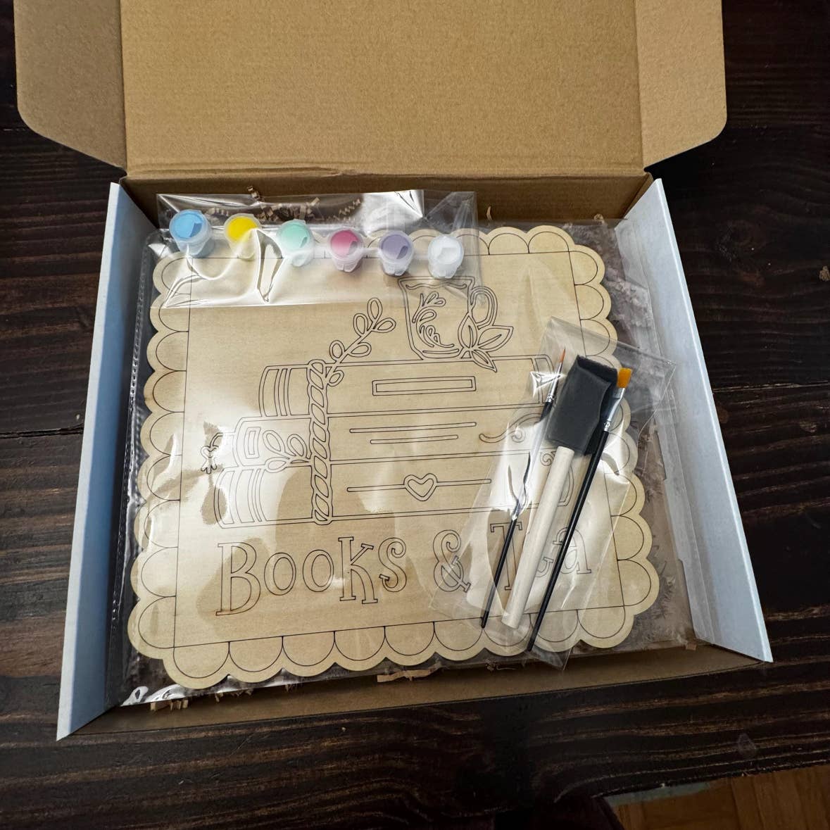Books & Tea DIY Paint Kit, Bookclub activity set